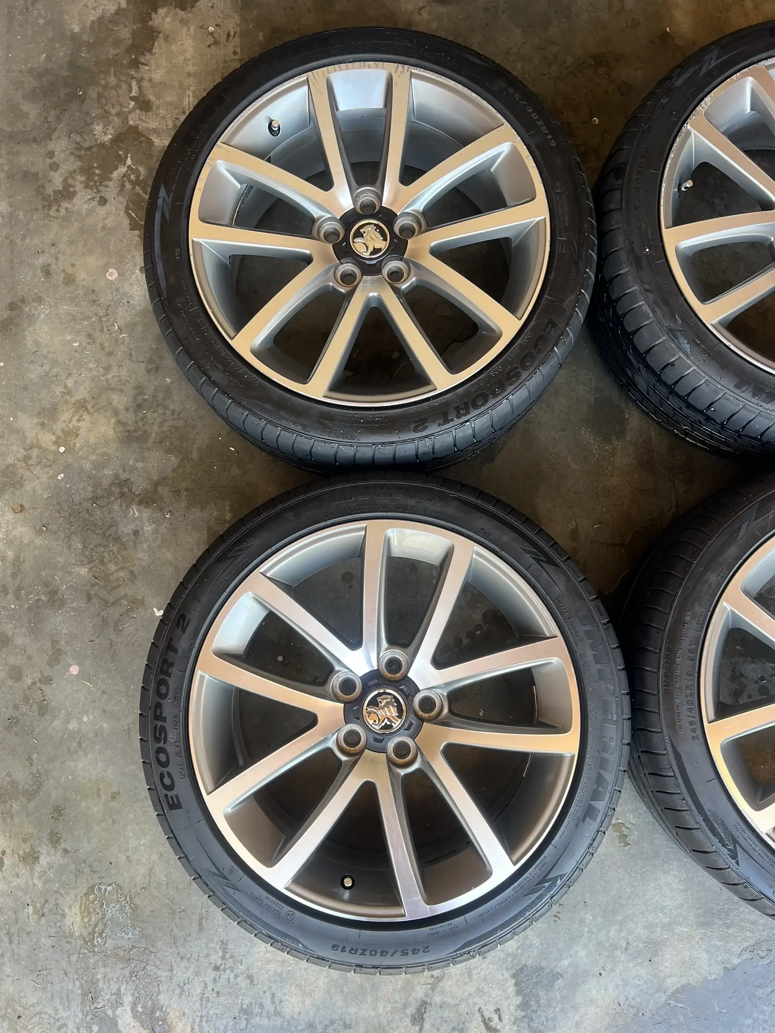 Sport wheels collected for mobile restoration service
