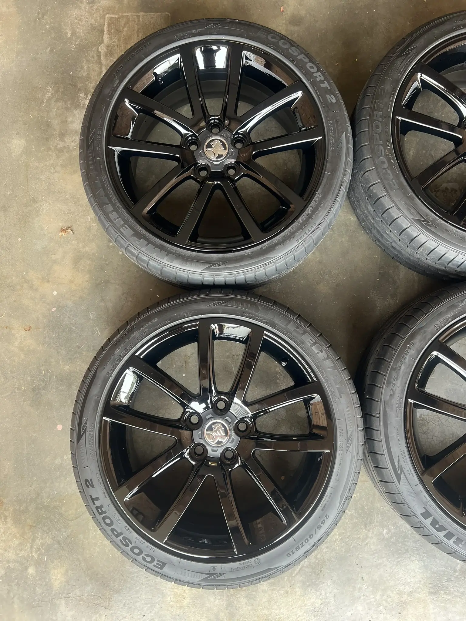 Sport wheels restored and returned via mobile service